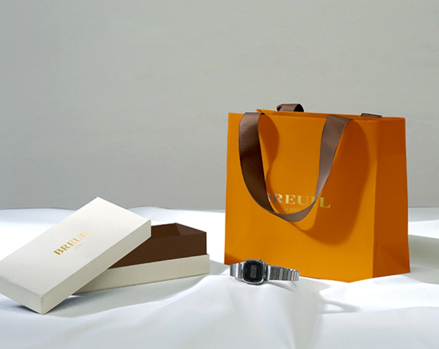 アパレル紙袋 デザイン例02