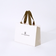 ラグジュアリー紙袋 デザイン例09