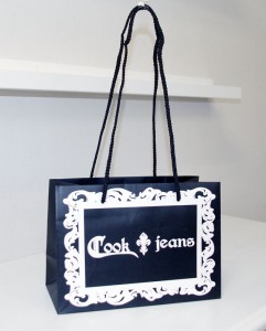 main オリジナル 紙袋 印刷