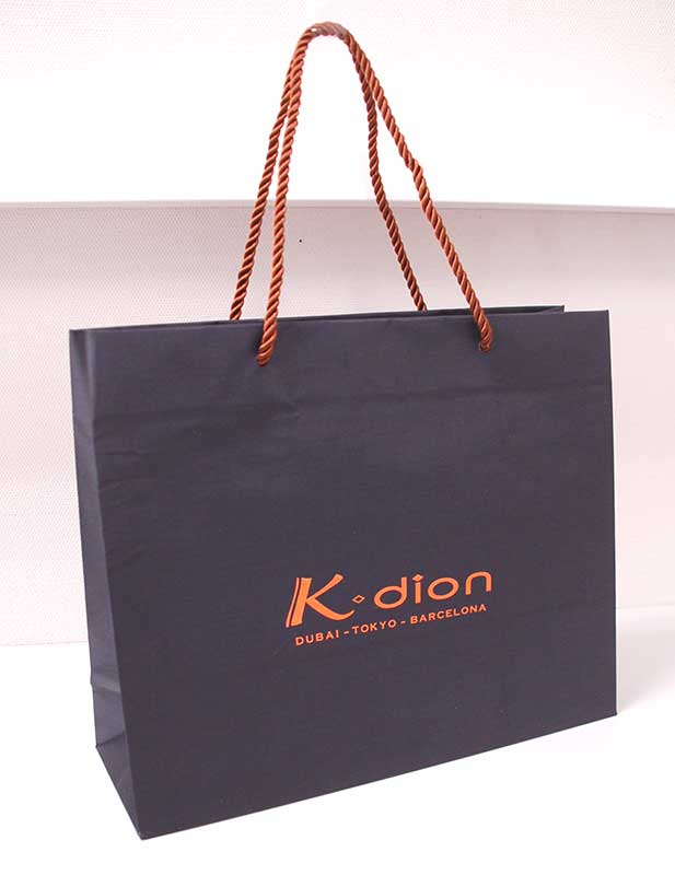 特殊紙を使った高級感ある紙袋を読む