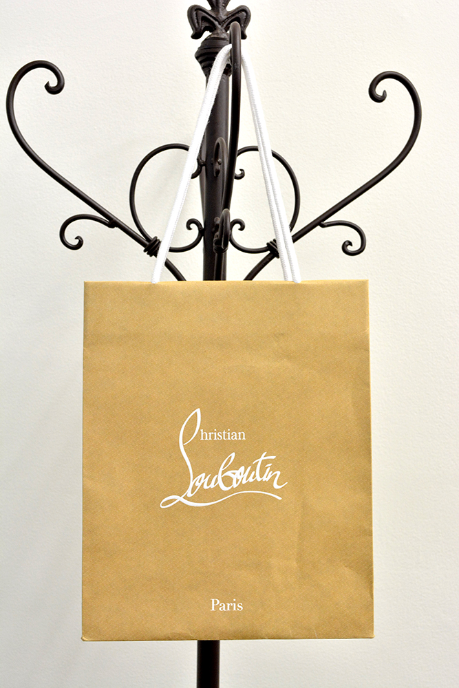 物を入れてからが本番！な紙袋を読む