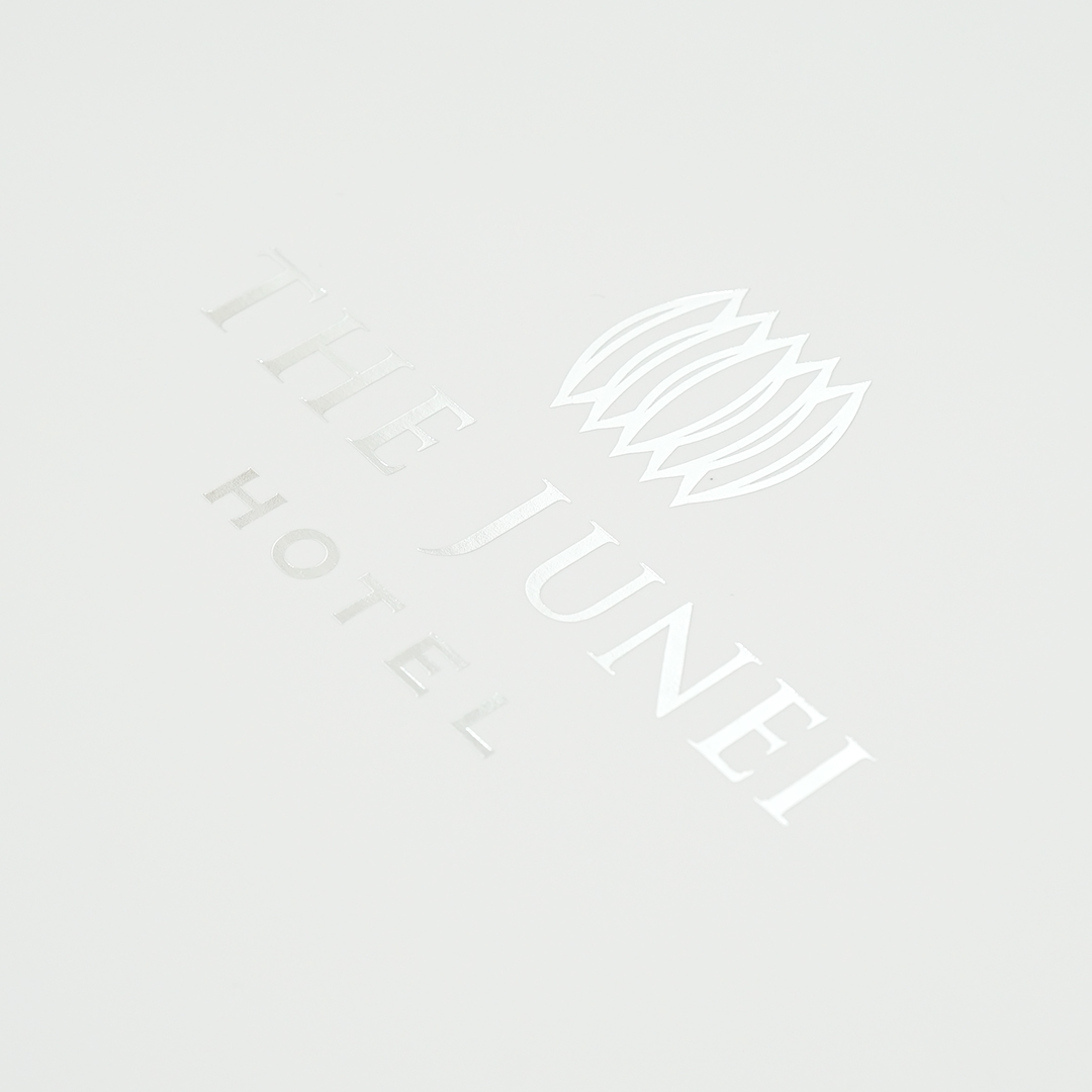 シンプルで洗練された紙袋2