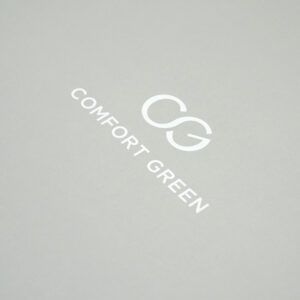 ホワイトで上品なロゴ