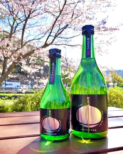 可愛らしいフォルムの浮き出しロゴ8