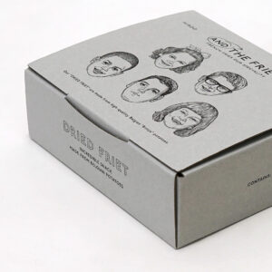 イラストレーターanje jagar氏が描く様々な表情の顔をフィーチャーした、フレンチフライ専門店のモノトーンオリジナルボックス