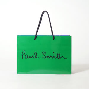 イギリス発ファッションブランドのグロス加工が華やかな、ポップなデザインのオリジナル紙袋