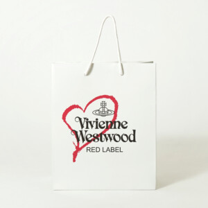 ツヤのある盛り上げ加工が存在感を引き立てる、ファッションブランドのオリジナル紙袋