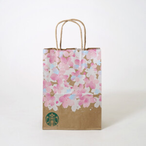 美しい桜のグラデーションをフルカラー印刷で表現した、超有名コーヒーショップのクラフト紙素材の2021年SAKURAシリーズ限定オリジナル紙袋