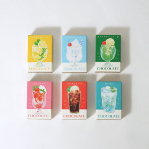 レトロなイラストとポップな配色が魅力のオリジナルボックス