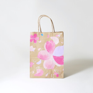 有名コーヒーショップのグラデーションが美しい桜デザインをフルカラー印刷で表現した、春限定オリジナル紙袋