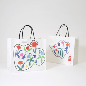 人気スイーツブランドのレトロポップなイラストをフルカラー印刷で表現した、オリジナル紙袋