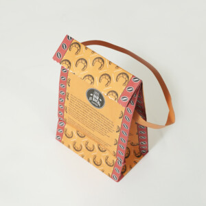 シンガポールで話題沸騰中のコーヒーブランドが手がける、アンティークなデザインをフルカラー印刷で表現したオリジナルシール