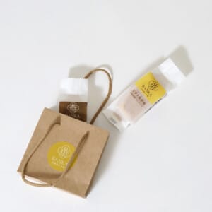 大阪・天神橋の台湾菓子専門店が手がける、プチギフトにぴったりなクラフト紙のミニサイズオリジナル紙袋