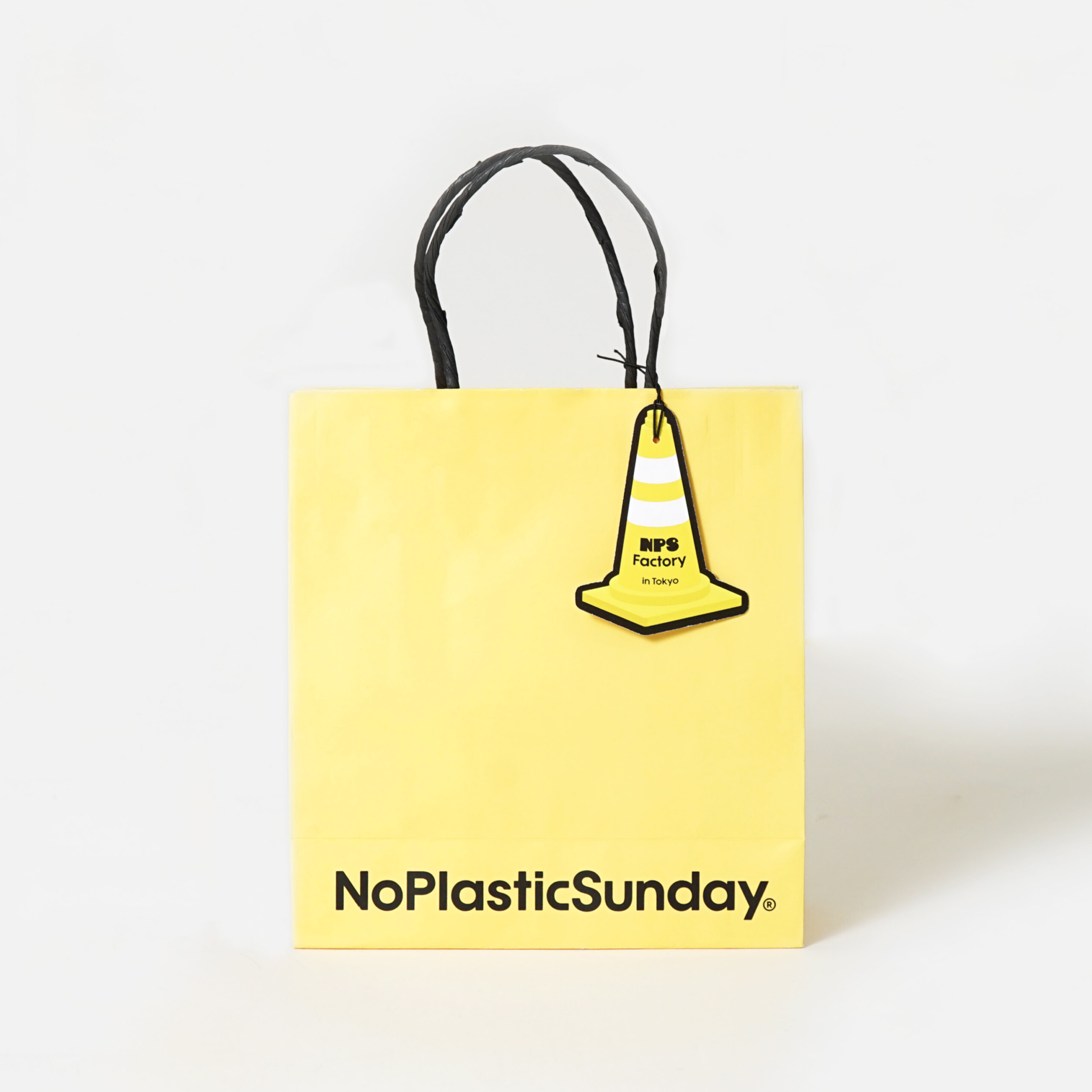 日本初上陸！韓国発プラスチック・アップサイクリングブランドの紙袋