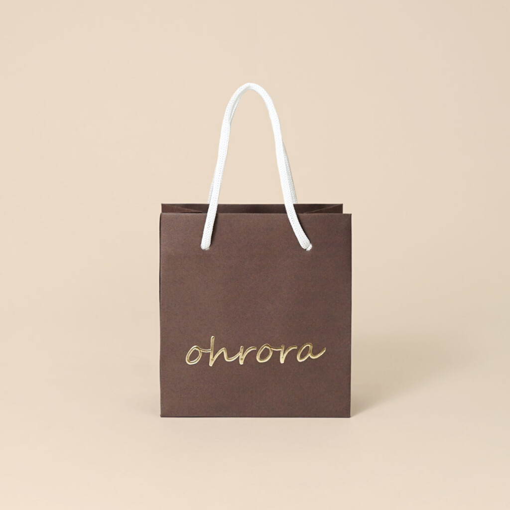 柔らかい風合いのパールジュエリーの紙袋1