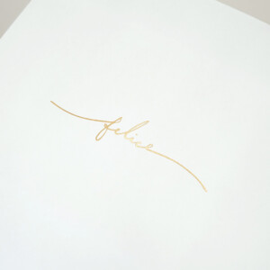 上品で繊細さ漂うジュエリーのパッケージ4