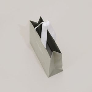 洗練されたオールグレーの紙袋2