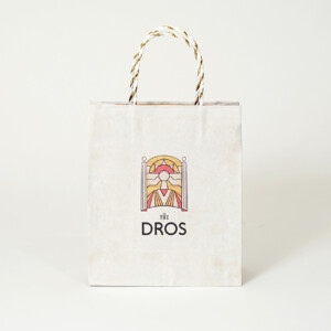 チーズスイーツブランドの絵画のような女神のイラストが、フルカラー印刷で表現した、オリジナルボックスとオリジナル紙袋