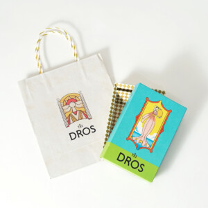 チーズスイーツブランドの絵画のような女神のイラストが、フルカラー印刷で表現した、オリジナルボックスとオリジナル紙袋