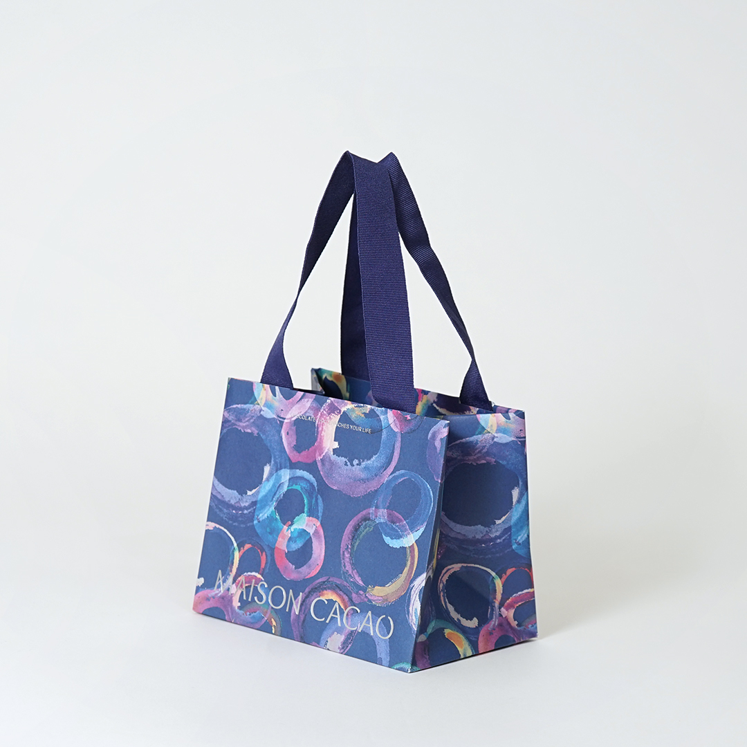 アロマ生チョコレートブランドの限定ショッパー