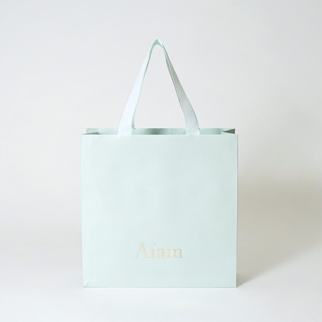 ミントグリーンが綺麗なフレグランスブランドのパッケージ