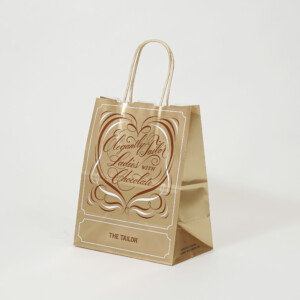 ゴールドインク印刷が施されたチョコレート専門店の高級感漂うオリジナル紙袋