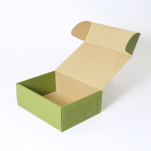 デボス加工とブラックの箔押し加工の組み合わせで特別感を感じる、ファブリックブランドのオリジナルボックス