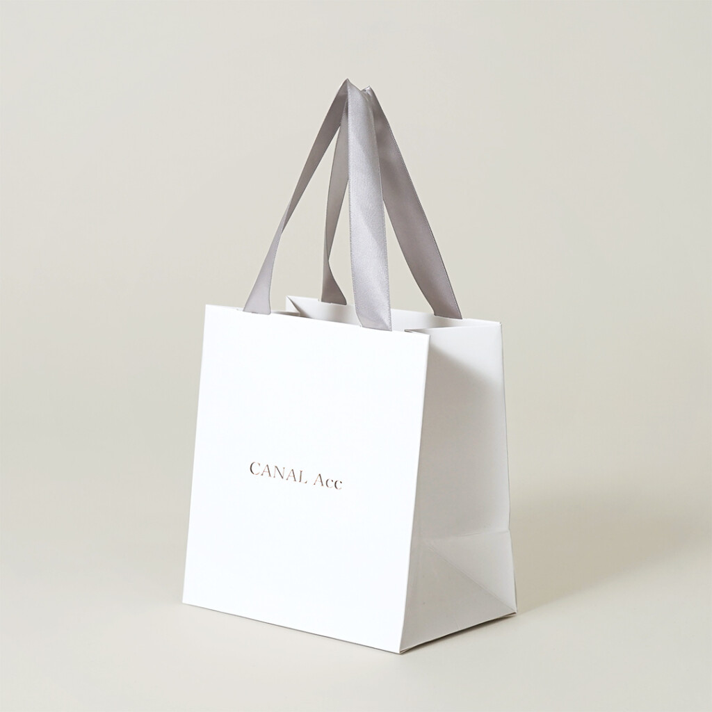 上質なジュエリーブランドのパッケージ2