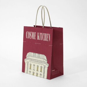 コスメティックブランドで人気の、ヴィンテージ感のあるクラフト紙を採用した、高級感あるホリデー限定オリジナル紙袋