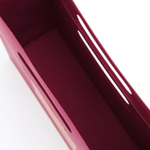 斬新なデザインで有名なラグジュアリーブランドの、小判抜きがオシャレなオリジナル紙袋