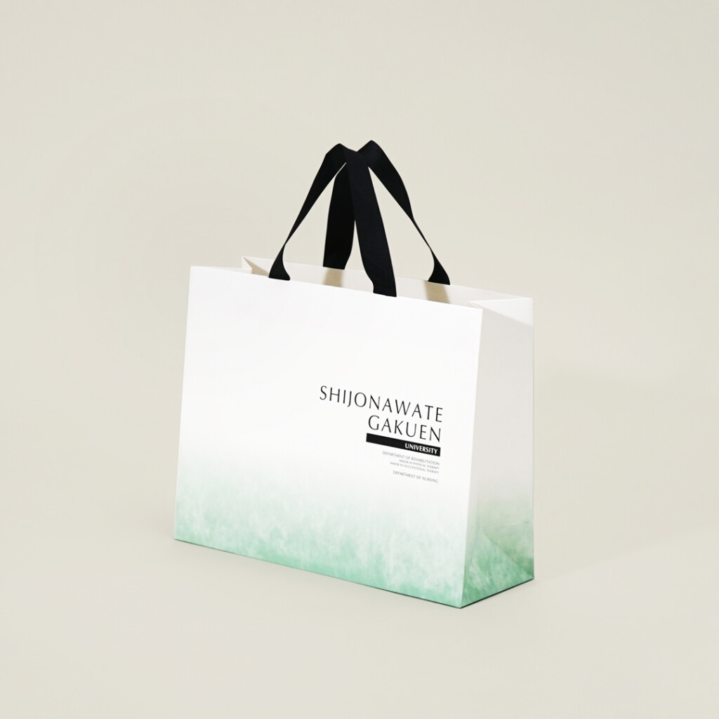 ユニセックスで使える柔らかな印象の紙袋0