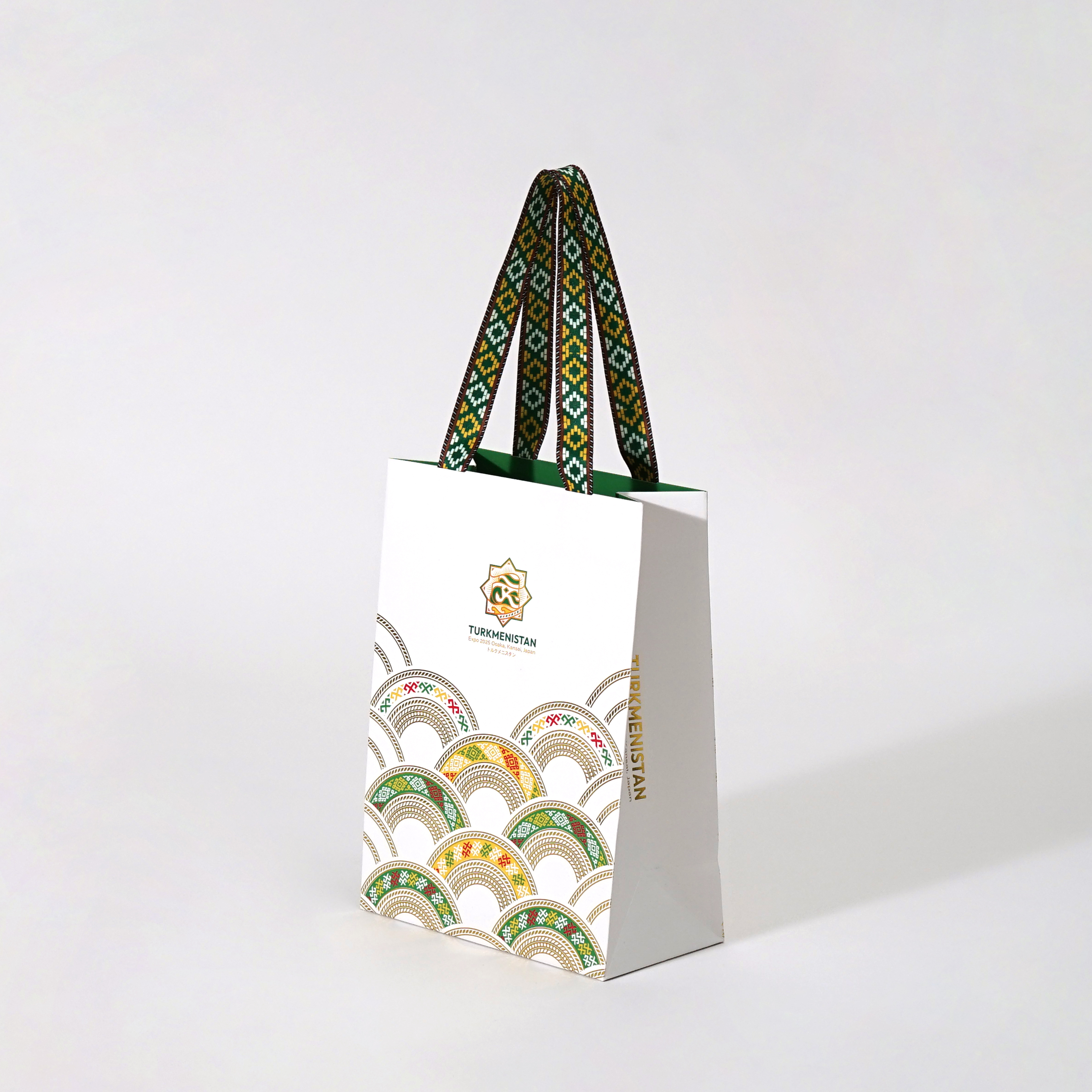 大阪・関西万博の個性豊かな各国のショッパー3選【No.3】