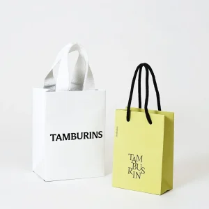 近年、SNSなどで話題を呼ぶ、コスメブランドのオリジナル紙袋