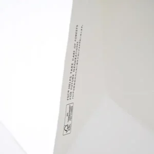 「語り方」によって感情を動かす。表現の枠組みで印象が一変するオリジナル紙袋