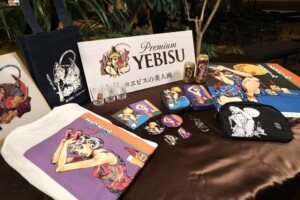 美人画展の会場風景2