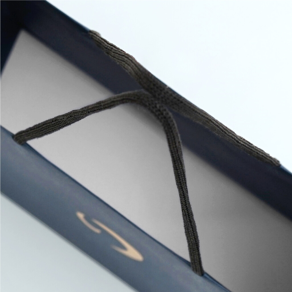 伝統的工芸品の品格を感じさせる紙袋6