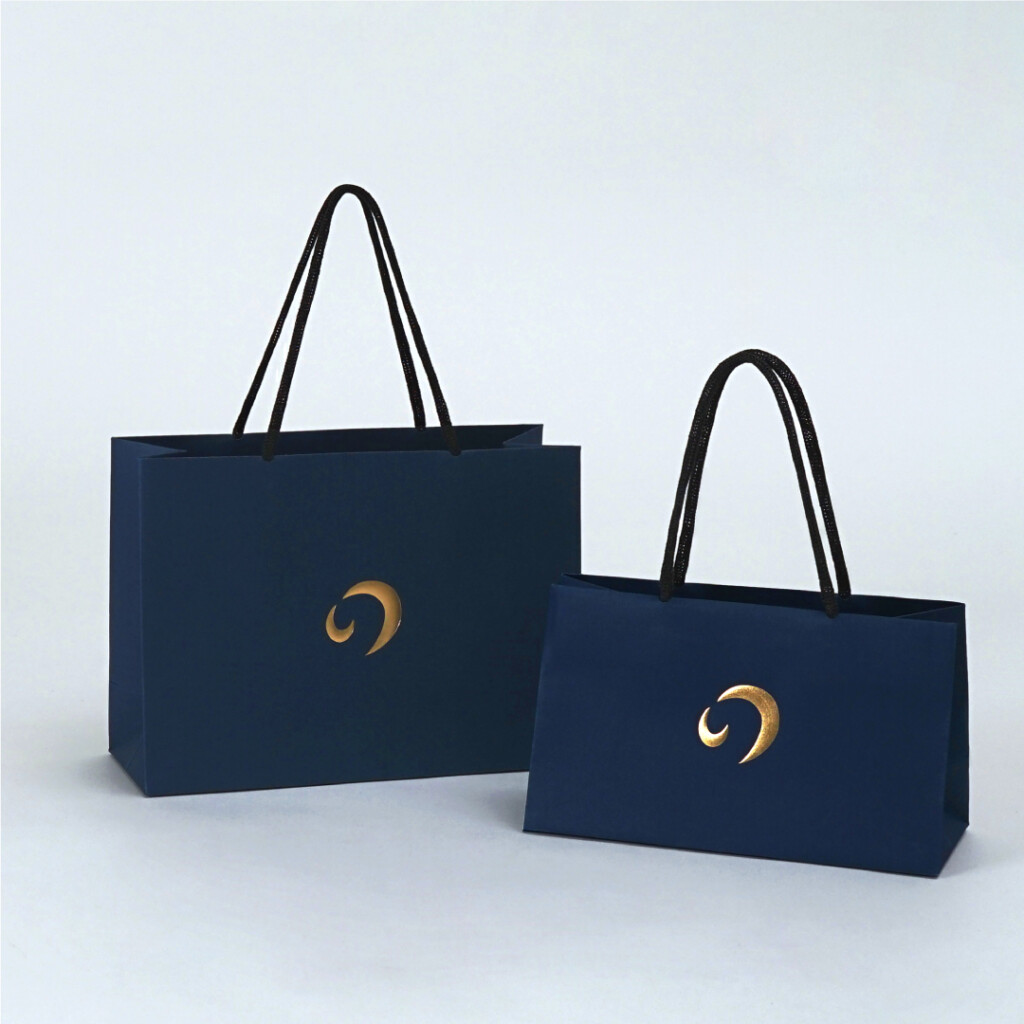 伝統的工芸品の品格を感じさせる紙袋0