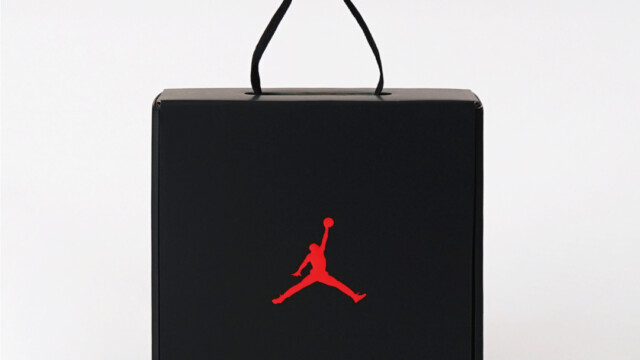 ストリートを代表する、存在感で魅せるボックス型パッケージを読む